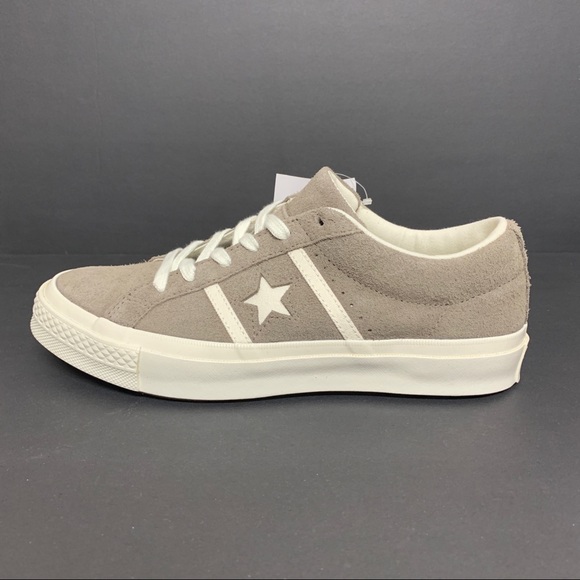 Converse One Star Academy - Picture 1 of 6